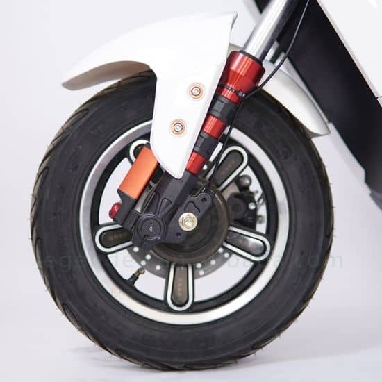 DJIANG-N7 2000W Electric Scooter for Nigeria & Africa - 60V Battery, 10-12" Wheels - Image 5